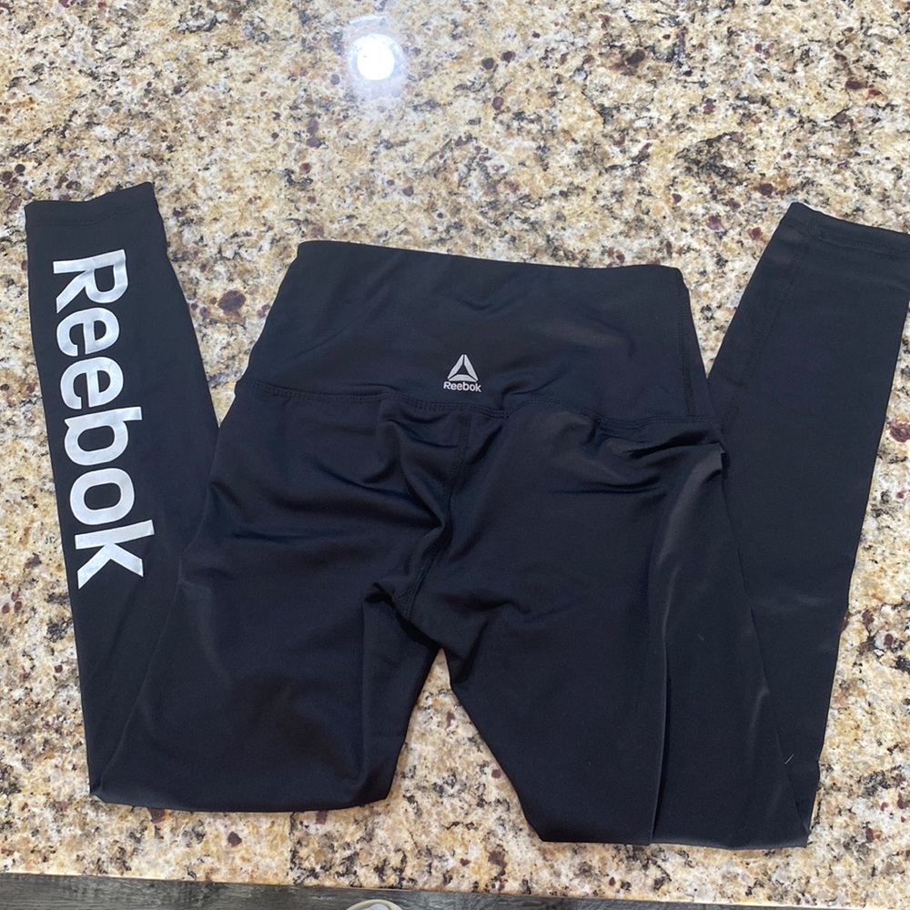 Reebok NEW black leggings
